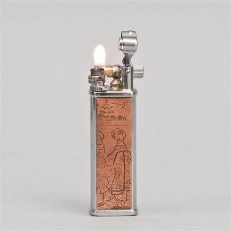 TSUBOTA PEARL VINTAGE LIGHTER .